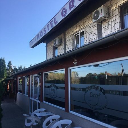 Hostel Grof Mrcajevci ภายนอก รูปภาพ