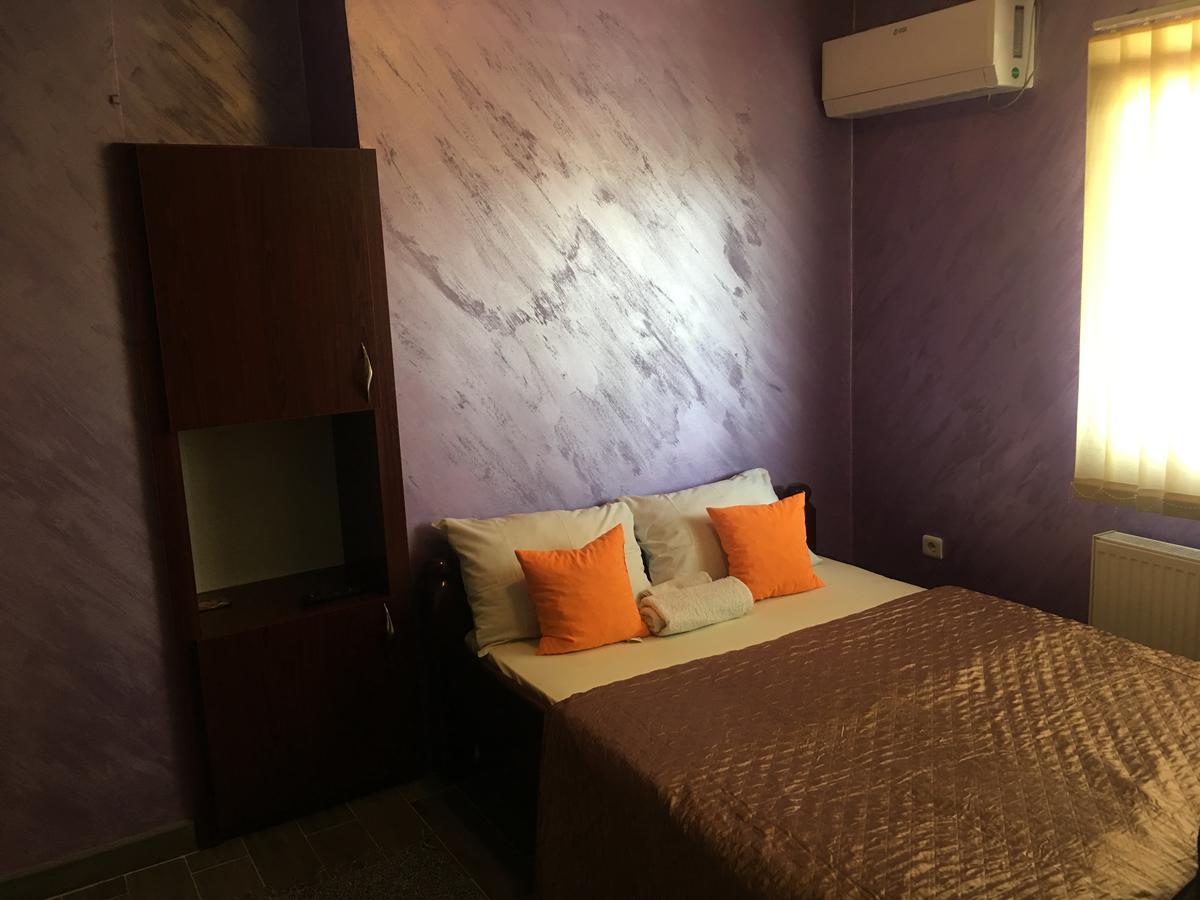 Hostel Grof Mrcajevci ภายนอก รูปภาพ