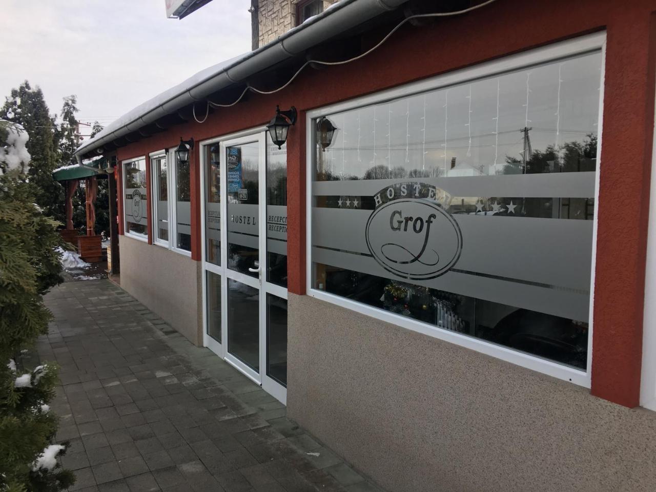 Hostel Grof Mrcajevci ภายนอก รูปภาพ